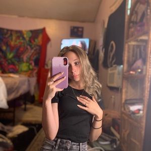 Meet your Posher, Emma